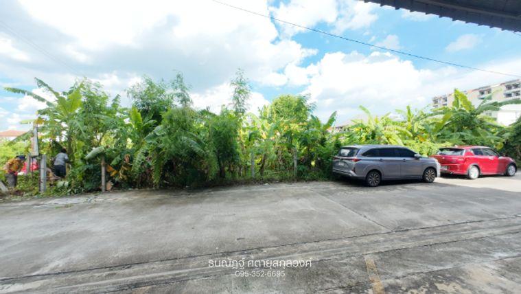 picture Beautiful corner plot of land in Ladprao 122. - 5/11