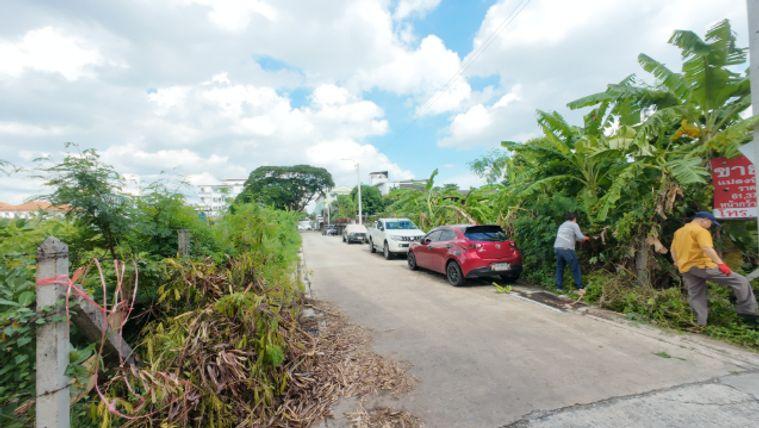 picture Beautiful corner plot of land in Ladprao 122. - 2/11