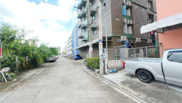 picture Beautiful corner plot of land in Ladprao 122. - 8/11