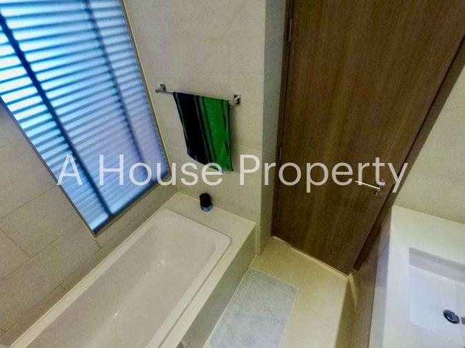 picture Luxury condo for rent, Marina Bay Front Sriracha, beachfront. - 6/6