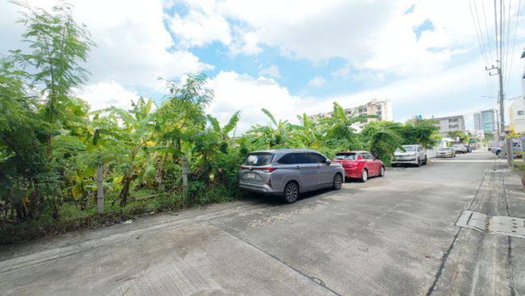picture Beautiful corner plot of land in Ladprao 122. - 6/11