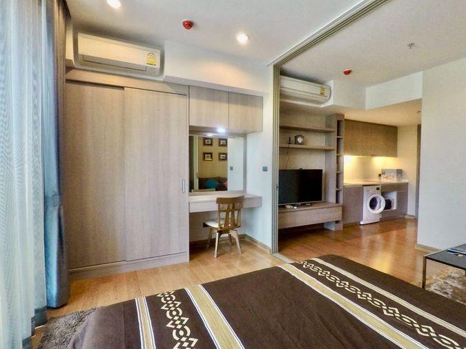 picture Luxury condo for rent, Marina Bay Front Sriracha, beachfront. - 2/6