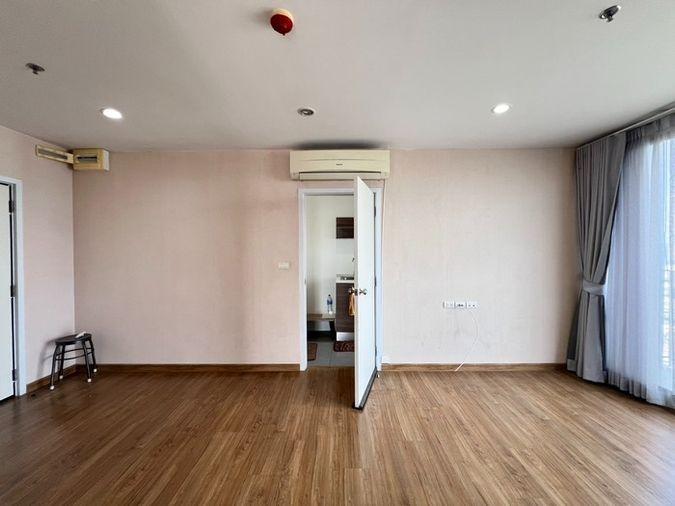 รูป 💥💥ขายด่วน!! Condo The Tree Interchange 2Bed 58 ตรม.ตึก B ชั้น 36 เฟอร์บางส่วน เพียง 4.9 ล้านบาท!! สอบถาม LINE ID: @atfirm💥💥 - รูปที่ 3/27