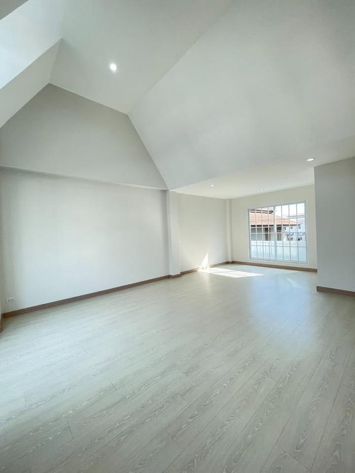รูป ✅ขายถูกสุดในโครงการ✅ เดอะ เพรสตัน ทาวน์โฮม The Preston Townhome MRT สายสีส้ม (ลำสาลี) • MRT สายสีเหลือง (ศรีกรีฑา) - รูปที่ 6/13
