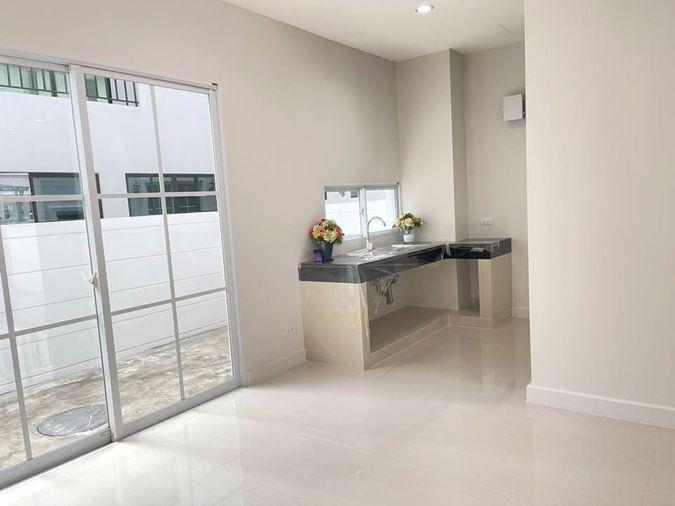 picture 🔥For Sale The Preston Townhome Rama 9 – Srinakarin, rare corner unit, last unit available - 11/13