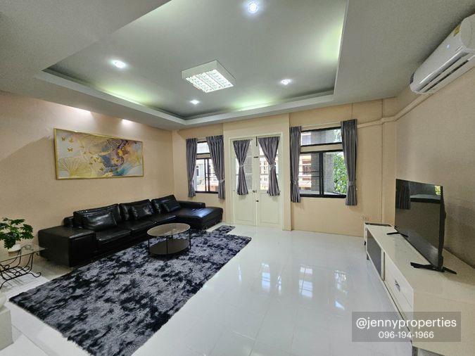รูป ทาวน์โฮม สุขุมวิท 31! Chicha Castle ใกล้ Emporium และ MRT/BTS - รูปที่ 26/34