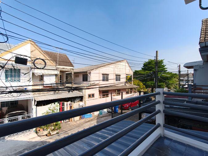 รูป ขายทาวน์เฮ้าส์ รีโนเวทใหม่ บดินทร์รักษา 3 คู้บอน 27 เนื้อที่ 20 ตร.ว. 3 นอน 2 น้ำ ต่อเติมครบ ใกล้รถไฟฟ้าสายสีชมพู สถานีคู้บอน พร้อมอยู่ - รูปที่ 34/47