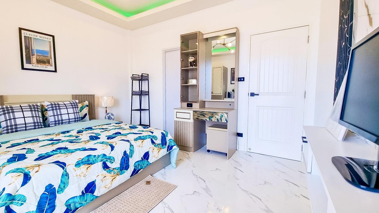 picture Townhome for Sale Central Pattaya Large Layout High Rental Yield - 8/12