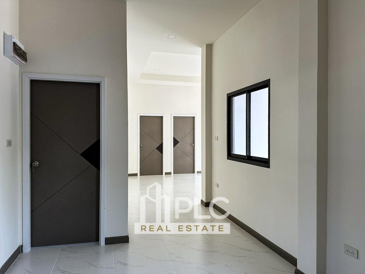 รูป 3 Bedroom House for Sale in East Pattaya - รูปที่ 3/11