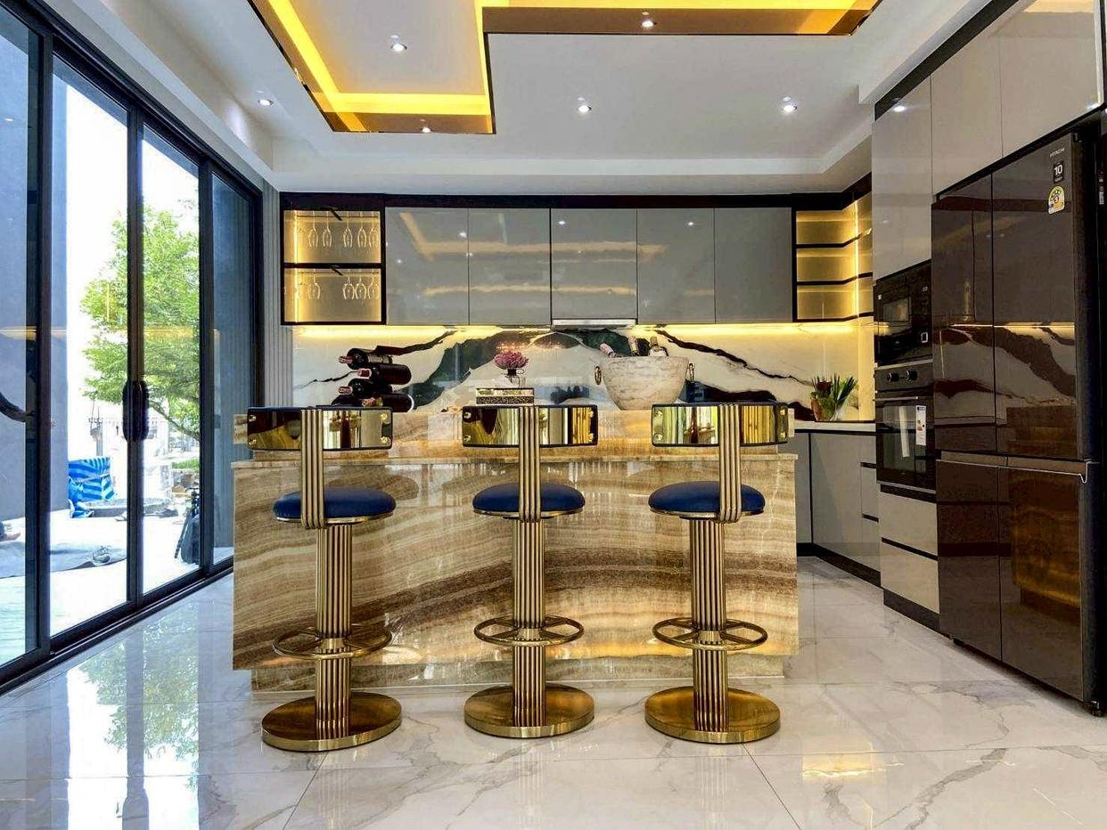 รูป 5 Bedroom Luxury House for Sale in East Pattaya - รูปที่ 6/16