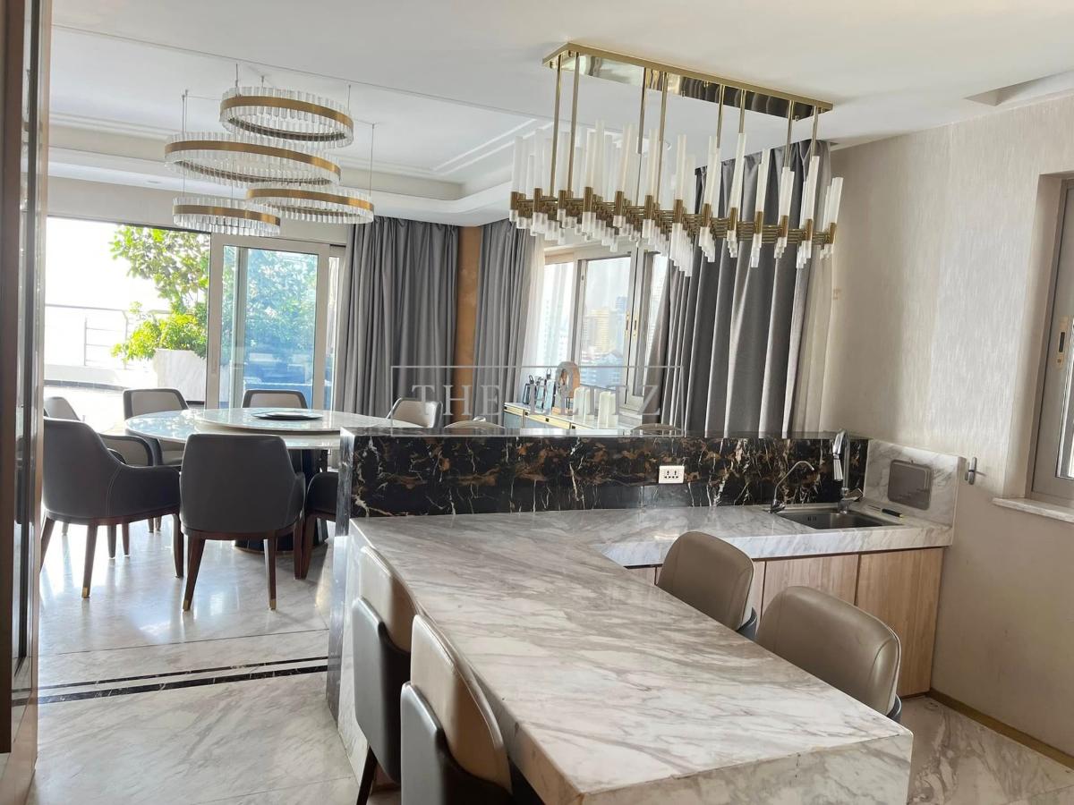 รูป ✨ ที่สุดของคฤหาสน์ลอยฟ้า พร้อมสระว่ายน้ำส่วนตัวทุกยูนิต Le Raffiné Sukhumvit 24 ห้อง Duplex ขนาดใหญ่ บนทำเลที่แพงที่สุดในพร้อมพงษ์ 🎉 - รูปที่ 5/25