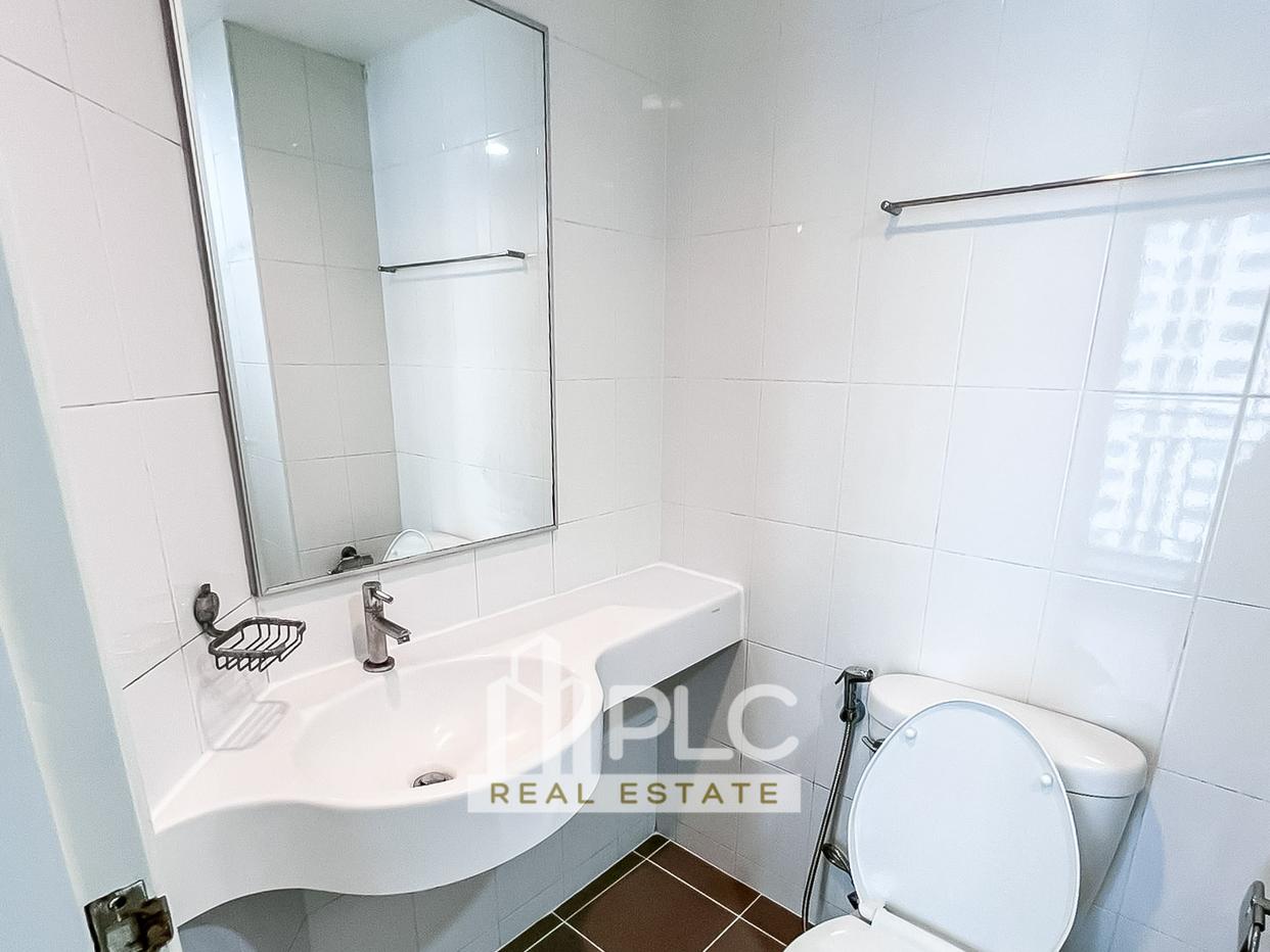 picture Condo for Sale Lumpini Ville Naklua Wongamat Studio High Floor - 10/12