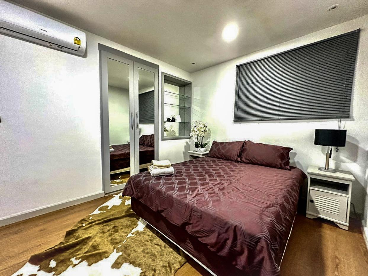 picture 2 Bedroom Condo for Sale at Regent Pratamnak Pattaya - 9/14