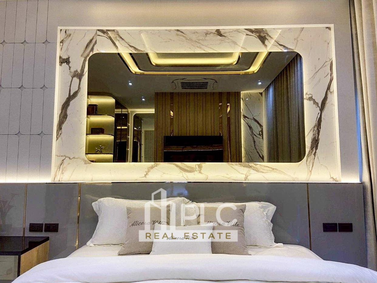 รูป 5 Bedroom Luxury House for Sale in East Pattaya - รูปที่ 10/16
