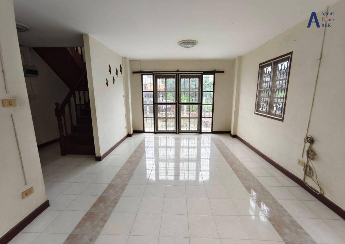 รูป ขายบ้านเดี่ยว Lake Garden Home ลาดกระบัง 2 ชั้น ทำเลดี ใกล้สนามบินสุวรรณภูมิ (Rt-01)  - รูปที่ 3/14
