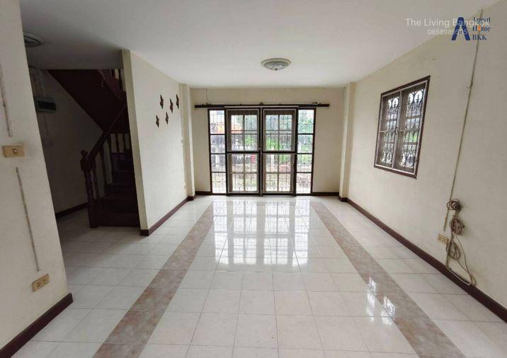 รูป ขายบ้านเดี่ยว Lake Garden Home ลาดกระบัง 2 ชั้น ทำเลดี ใกล้สนามบินสุวรรณภูมิ (Rt-01) - รูปที่ 3/14