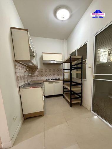 รูป ขายทาวน์โฮม 3 ชั้น บ้านสวยสภาพดี หมู่บ้านปริญลักษณ์ เพชรเกษม 69 (Prinyaluck Phetkasem 69) อยู่ฟรีไม่ต้องจ่ายค่าส่วนกลาง! ใกล้รถไฟฟ้า MRT หลักสอง - รูปที่ 5/14