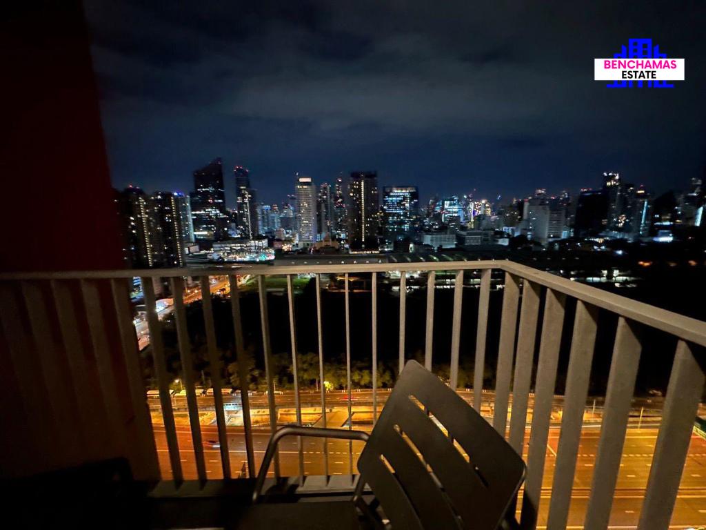 รูป ขายคอนโดห้องใหญ่ไซส์พิเศษ ชั้นสูง วิวเมืองพาโนรามา ราคาถูกที่สุดในโครงการ Life Asoke Hype (ไลฟ์ อโศก ไฮป์) ใกล้รถไฟฟ้า MRT พระราม 9 - รูปที่ 17/17