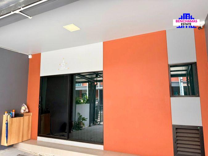 รูป ขายทาวน์โฮม 2 ชั้น สไตล์ Modern ราคาถูกที่สุดในโครงการ Siri Place Kalapapruek - Sathorn (สิริ เพลส กัลปพฤกษ์ – สาทร) ใกล้รถไฟฟ้าMRT บางแค - รูปที่ 3/31