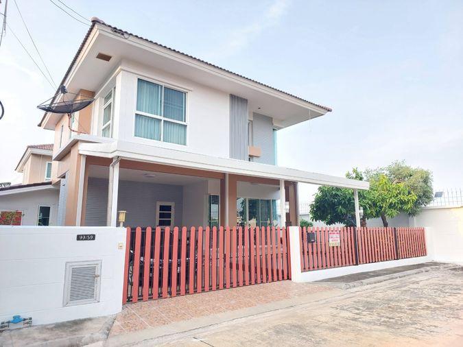 รูป ขาย บ้านเดี่ยว 2 ชั้น หลังริม Alisha Suksawat-Pracha Uthit (หมู่บ้านอลิชา สุขสวัสดิ์-ประชาอุทิศ) ต่อเติมครบ พร้อมหิ้วกระเป๋าเข้าอยู่! - รูปที่ 2/27