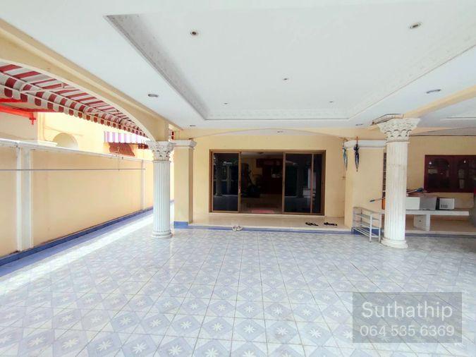 picture Single House for Sell : Rangsiya Village, Udomsuk 58 (Rt-01) - 3/31