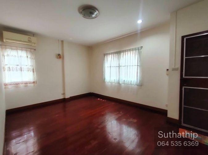 picture Single House for Sell : Rangsiya Village, Udomsuk 58 (Rt-01) - 25/31