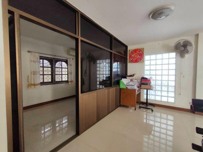 picture Single House for Rent – Rangsiya Village, Udomsuk 58 (Rt-01) - 9/31