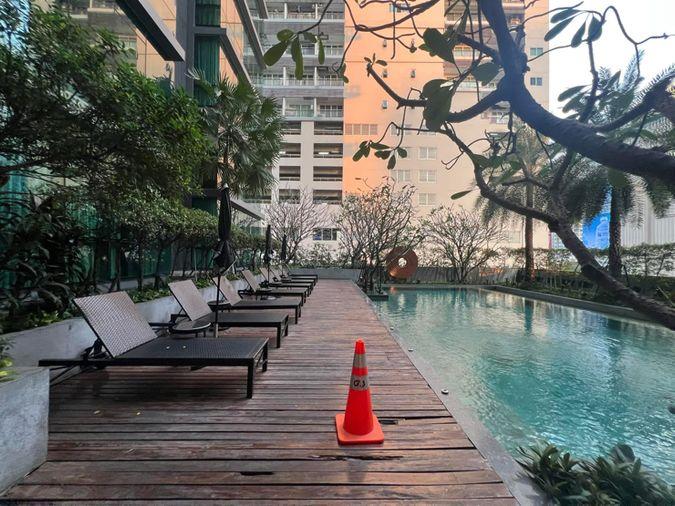 รูป 🔥ขายพร้อมผู้เช่าราคา 7.5 ล้านบาท🔥เดอะ รูม สุขุมวิท 21 (1 ห้องนอน 1 ห้องน้ำ) ขนาด 51.35 ตรม.✨ราคาดีมาก📢 Line ID : @sanhaproperty📲095-6922871  - รูปที่ 15/20