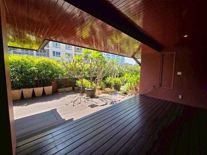 picture Supreme Residence    Over 400 sq.m. of usable space.  3 bedrooms, 3 bathrooms. - 37/45