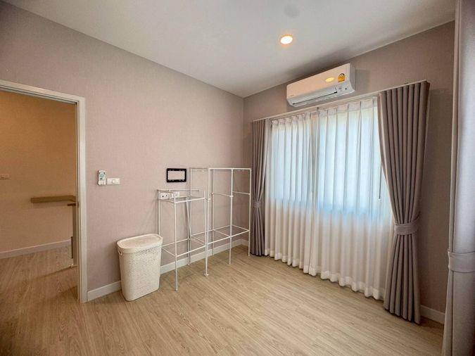 รูป ขายบ้านเดี่ยว หมู่บ้านเพอร์เฟคพาร์ค สุวรรณภูมิ ร่มเกล้า เฟส 5 บ้านใหญ่สุดในโครงการ พร้อมอยู่ (N.2084) - รูปที่ 9/17