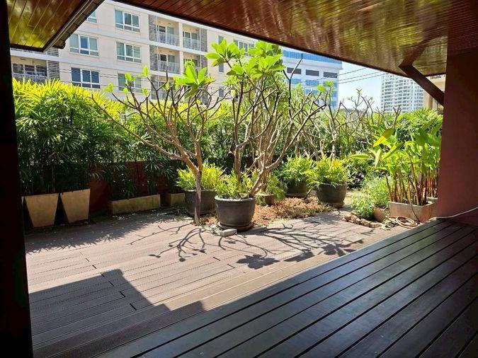 picture Supreme Residence    Over 400 sq.m. of usable space.  3 bedrooms, 3 bathrooms. - 44/45