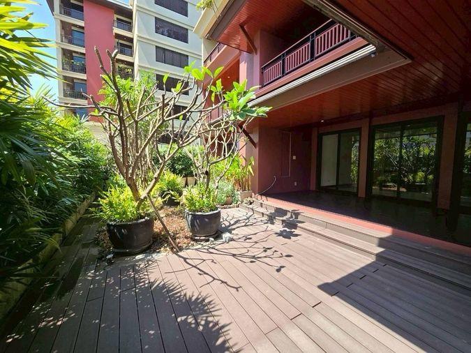 picture Supreme Residence    Over 400 sq.m. of usable space.  3 bedrooms, 3 bathrooms. - 42/45