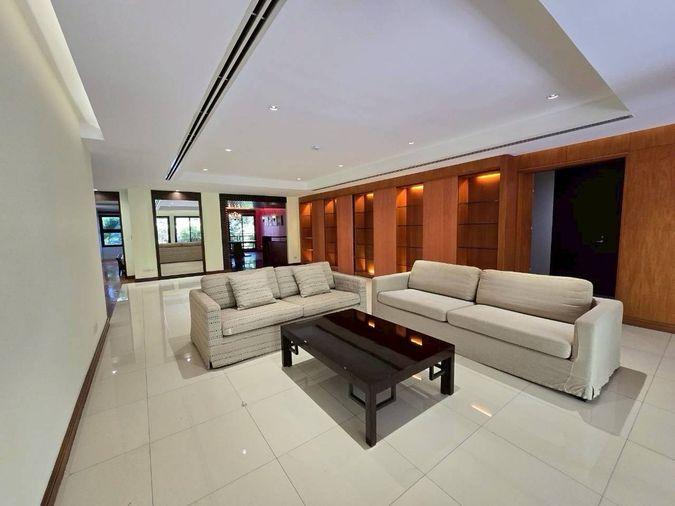 picture Supreme Residence    Over 400 sq.m. of usable space.  3 bedrooms, 3 bathrooms. - 7/45
