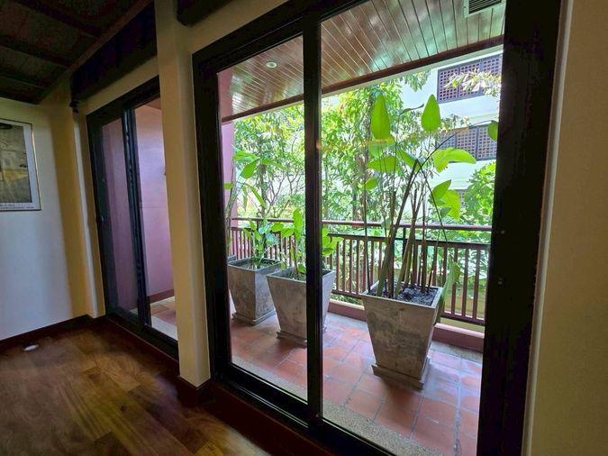picture Supreme Residence    Over 400 sq.m. of usable space.  3 bedrooms, 3 bathrooms. - 21/45