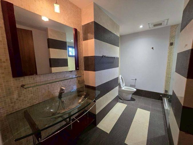 picture Supreme Residence    Over 400 sq.m. of usable space.  3 bedrooms, 3 bathrooms. - 18/45