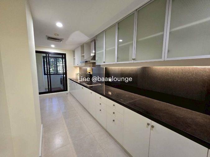 picture Supreme Residence Over 400 sq.m. of usable space. 3 bedrooms, 3 bathrooms. - 26/45