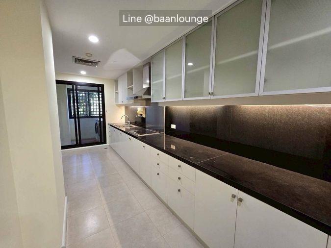 picture Supreme Residence Over 400 sq.m. of usable space. 3 bedrooms, 3 bathrooms. - 26/45