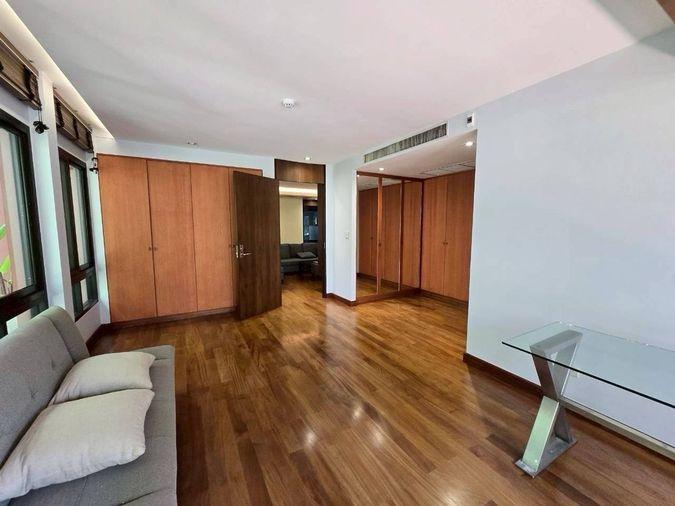 picture Supreme Residence    Over 400 sq.m. of usable space.  3 bedrooms, 3 bathrooms. - 22/45