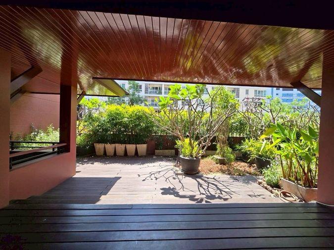 picture Supreme Residence    Over 400 sq.m. of usable space.  3 bedrooms, 3 bathrooms. - 36/45