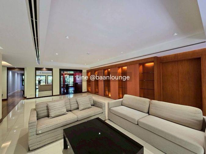 picture Supreme Residence Over 400 sq.m. of usable space. 3 bedrooms, 3 bathrooms. - 2/45