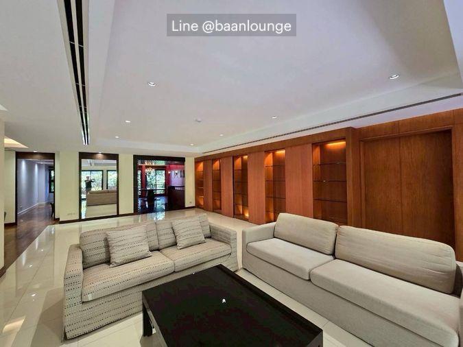picture Supreme Residence Over 400 sq.m. of usable space. 3 bedrooms, 3 bathrooms. - 2/45