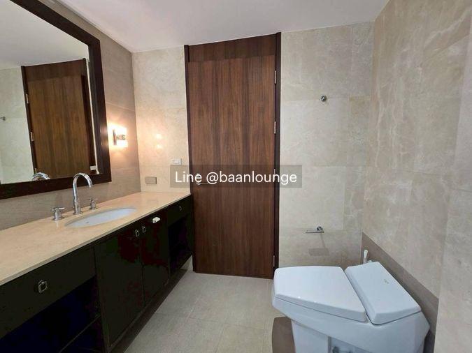 picture Supreme Residence Over 400 sq.m. of usable space. 3 bedrooms, 3 bathrooms. - 30/45