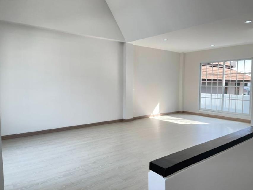 รูป ขายทาวน์โฮมแปลงมุม The Preston Townhome (เดอะ เพรสตัน พระราม 9 – ศรีนครินทร์) ทำเลศักยภาพ เหมาะทั้งอยู่อาศัยและโฮมออฟฟิศ ใกล้ MRT สีส้มและเหลือง - รูปที่ 2/10