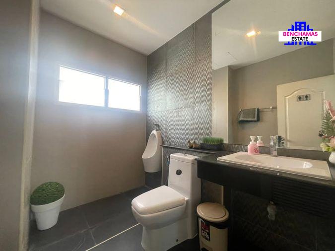 picture Single house for sale at Lanceo NOV Ramintra–Khubon 38, Plan 13. Spacious living area. - 5/5