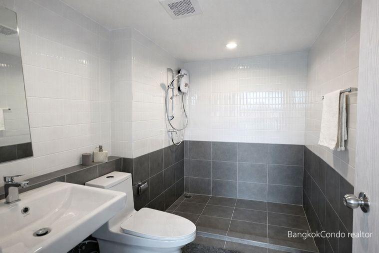 picture 💝 Fully Furnished Unit For Rent 📌 Niche Mono Rama 9 (Line: @rent2022) | Near MRT Thailand Cultural Centre  ✨ Ready to move in! ✨ 📌 Ref Code: A11179 - 10/12