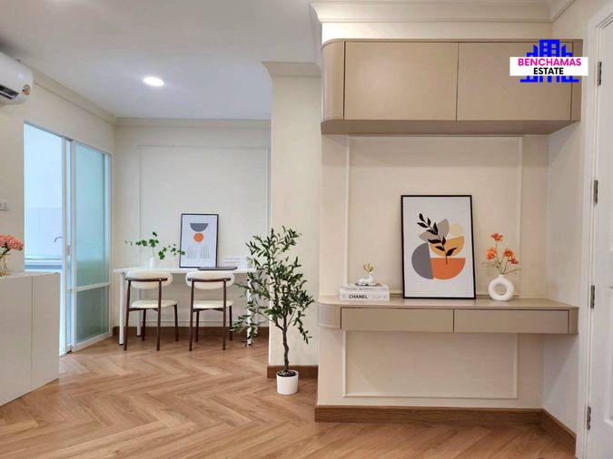 รูป ขายคอนโดรีโนเวทใหม่สวยกริบ วิวโล่ง ราคาถูกที่สุดในโครงการ Lumpini Place Rama 9 ทำเลทองใจกลาง CBD ใกล้ MRT พระราม 9 - รูปที่ 2/11