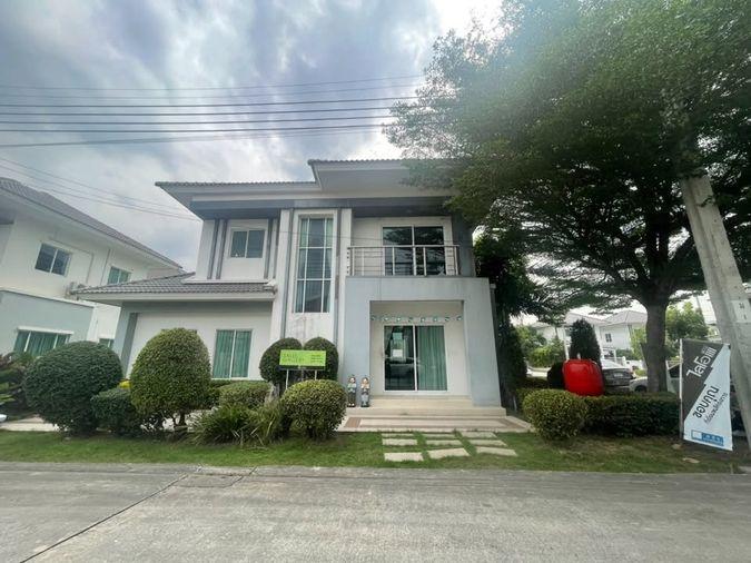 picture Single house for sale at Lanceo NOV Ramintra–Khubon 38, Plan 13. Spacious living area. - 1/5