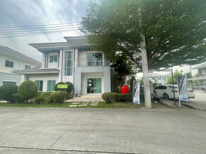 picture Single house for sale at Lanceo NOV Ramintra–Khubon 38, Plan 13. Spacious living area. - 2/5