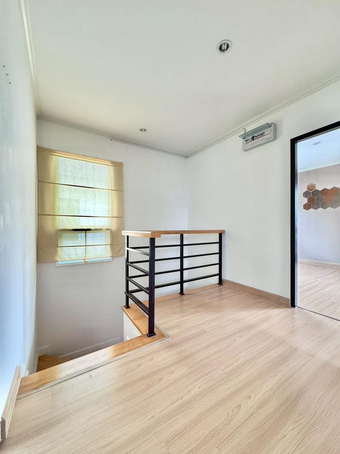picture Immaculate condition single house in Supalai Primo project, Bang Saen. Great location. - 9/12