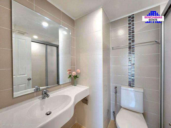 รูป ขายคอนโดรีโนเวทใหม่สวยกริบ วิวโล่ง ราคาถูกที่สุดในโครงการ Lumpini Place Rama 9 ทำเลทองใจกลาง CBD ใกล้ MRT พระราม 9 - รูปที่ 10/11